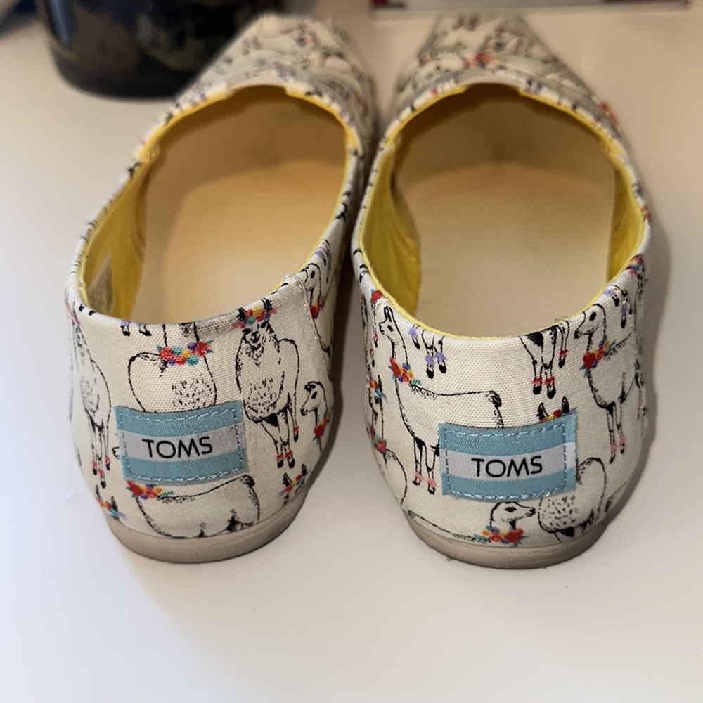 Toms X Paper Source Llama Print Fabric Shoes Size 8 Gem